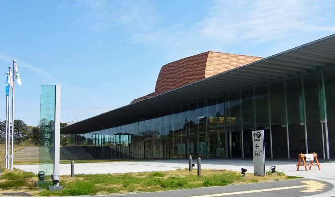 Makinohara City Community Center "Iira"